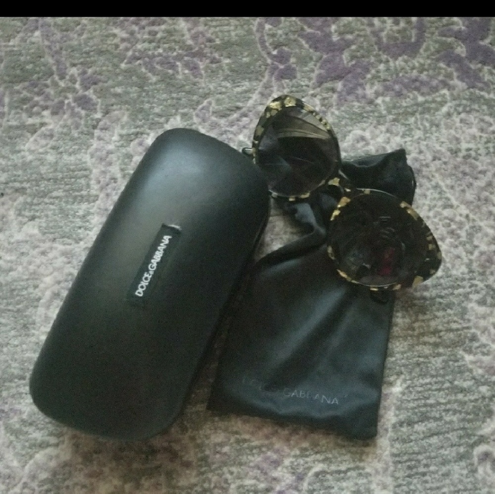 100% authentic dolce Gabbana sunglasses
